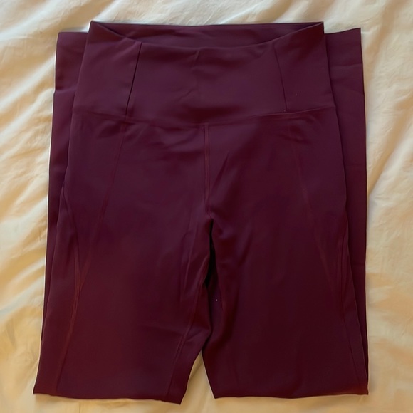 Girlfriend Collective Plum Compressive High-Rise Legging - Picture 3 of 6